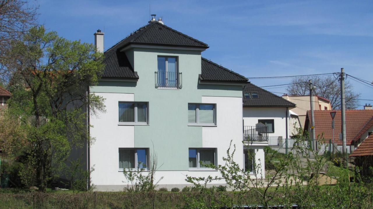 Luha Apartment *