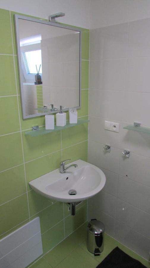 Luha Apartment *